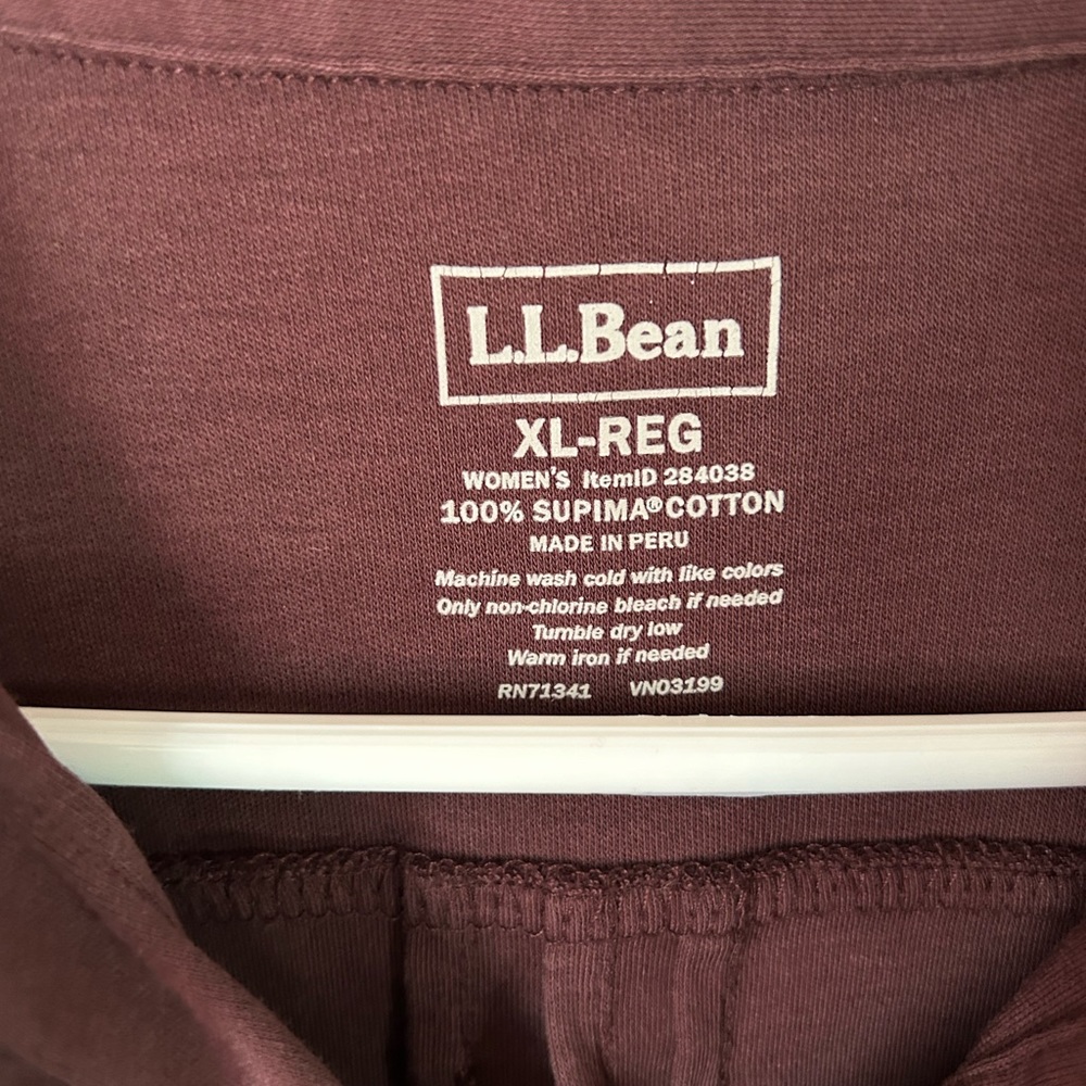 LL BEAN Woman's LS Maroon Button Up Large Shirt - Picture 3 of 6
